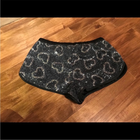 Victoria's Secret Heart Shorts - Picture 3 of 4